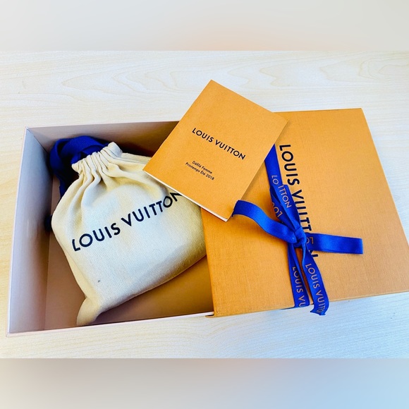 Louis Vuitton Monogram Essential Trunk NM - Picture 10 of 14